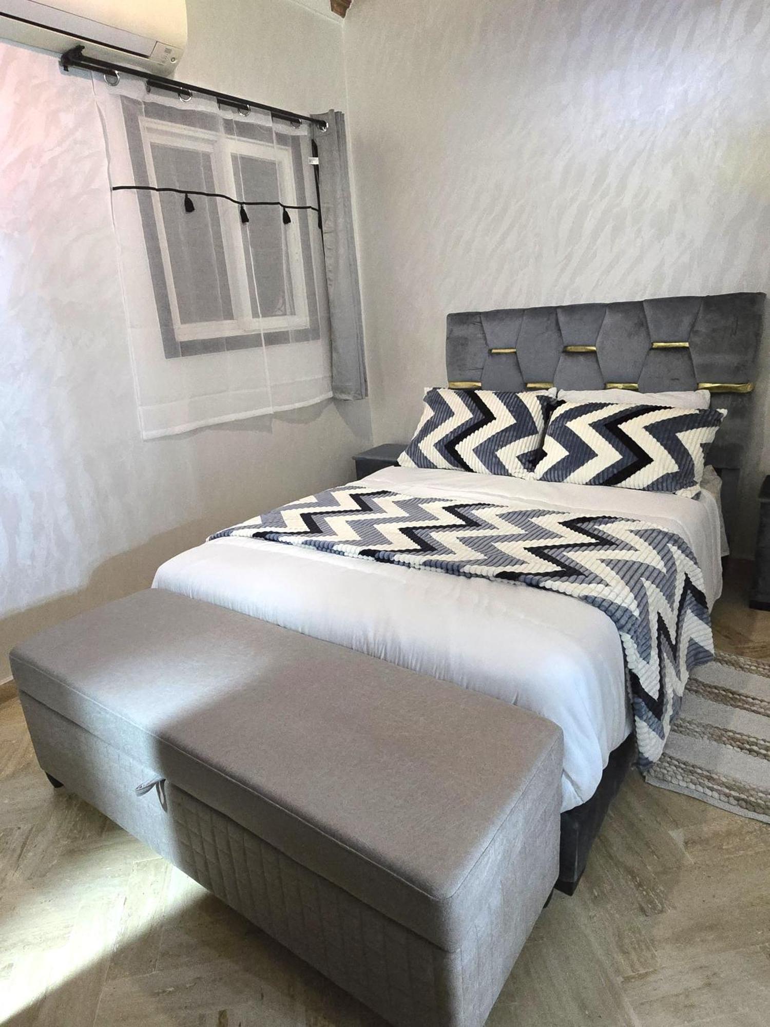 Miralezia Holiday home